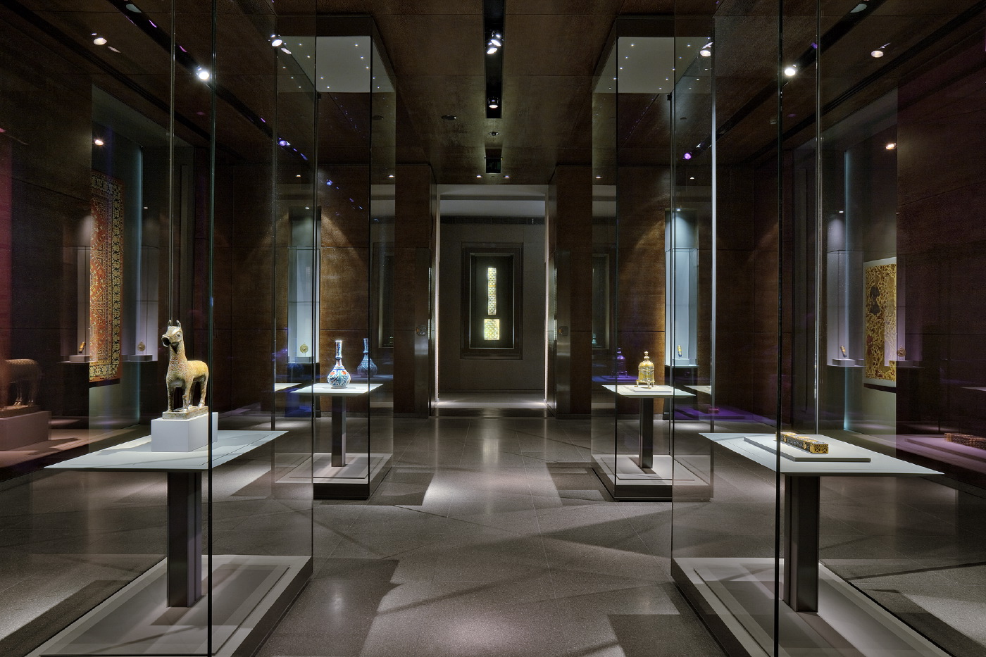 博物館展品照明設(shè)計(jì)_克里克展柜